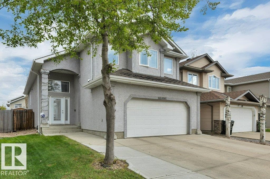 10632 180 AV NW