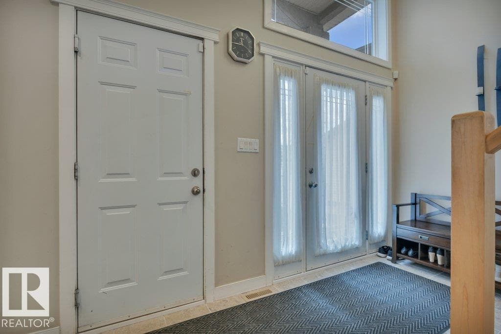 10632 180 AV NW — photo 4