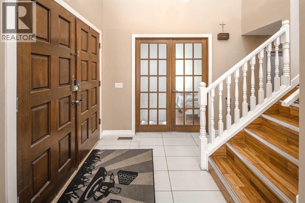 180 Woodglen Way SW — photo 3
