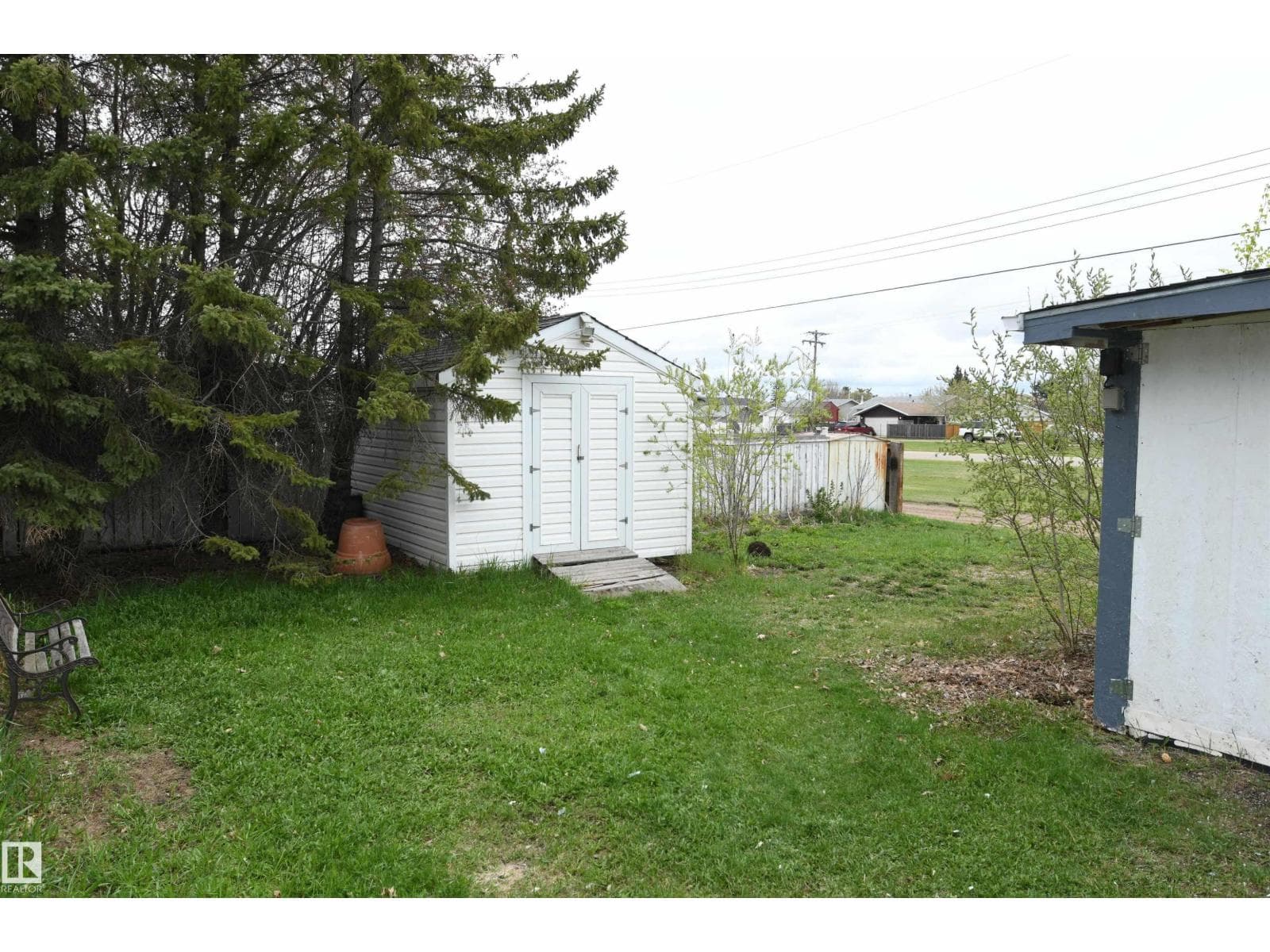 30 PRINCE DR — photo 4