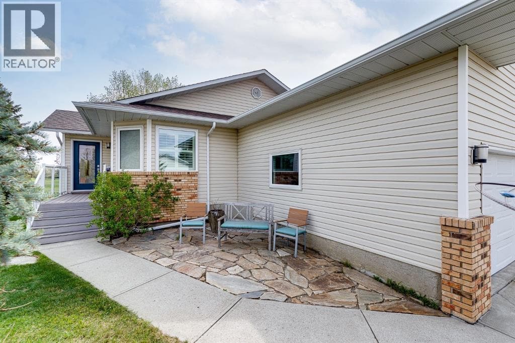 512 Woodside Drive NW — photo 5