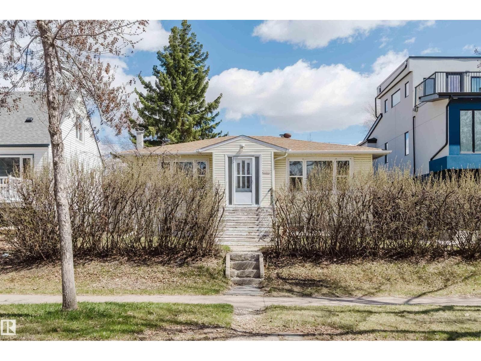 10511 80 ST NW