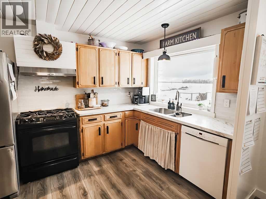 106157 Range Road 142 — photo 5