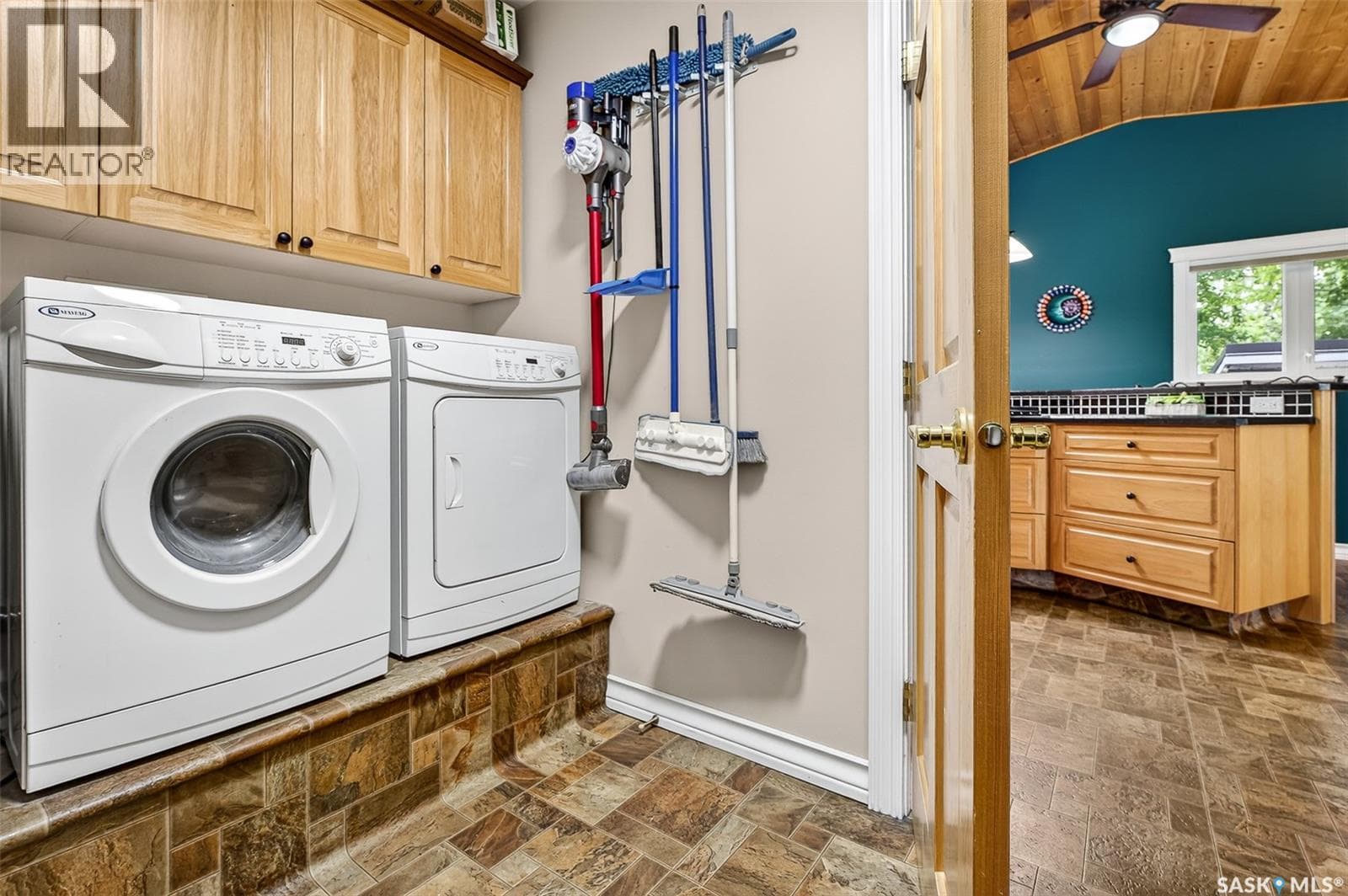 417 Daniel DRIVE — photo 4