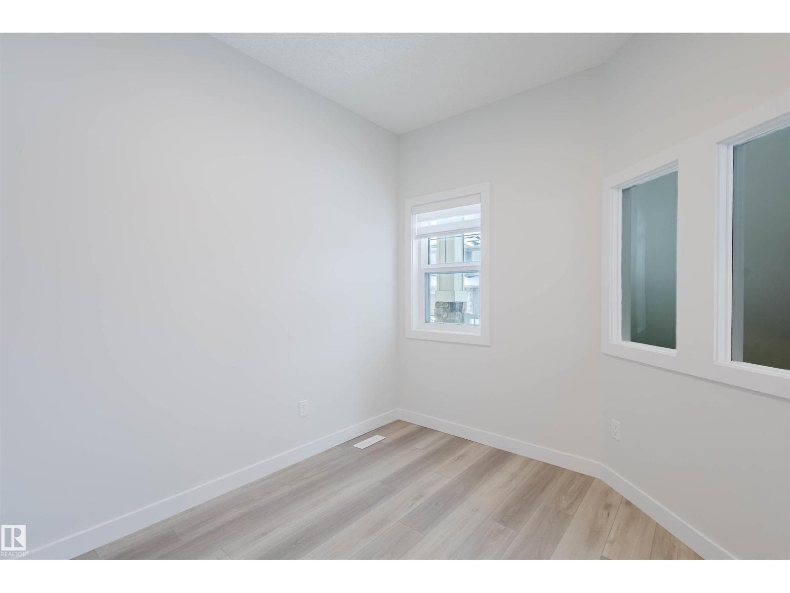 2831 191 ST NW — photo 5