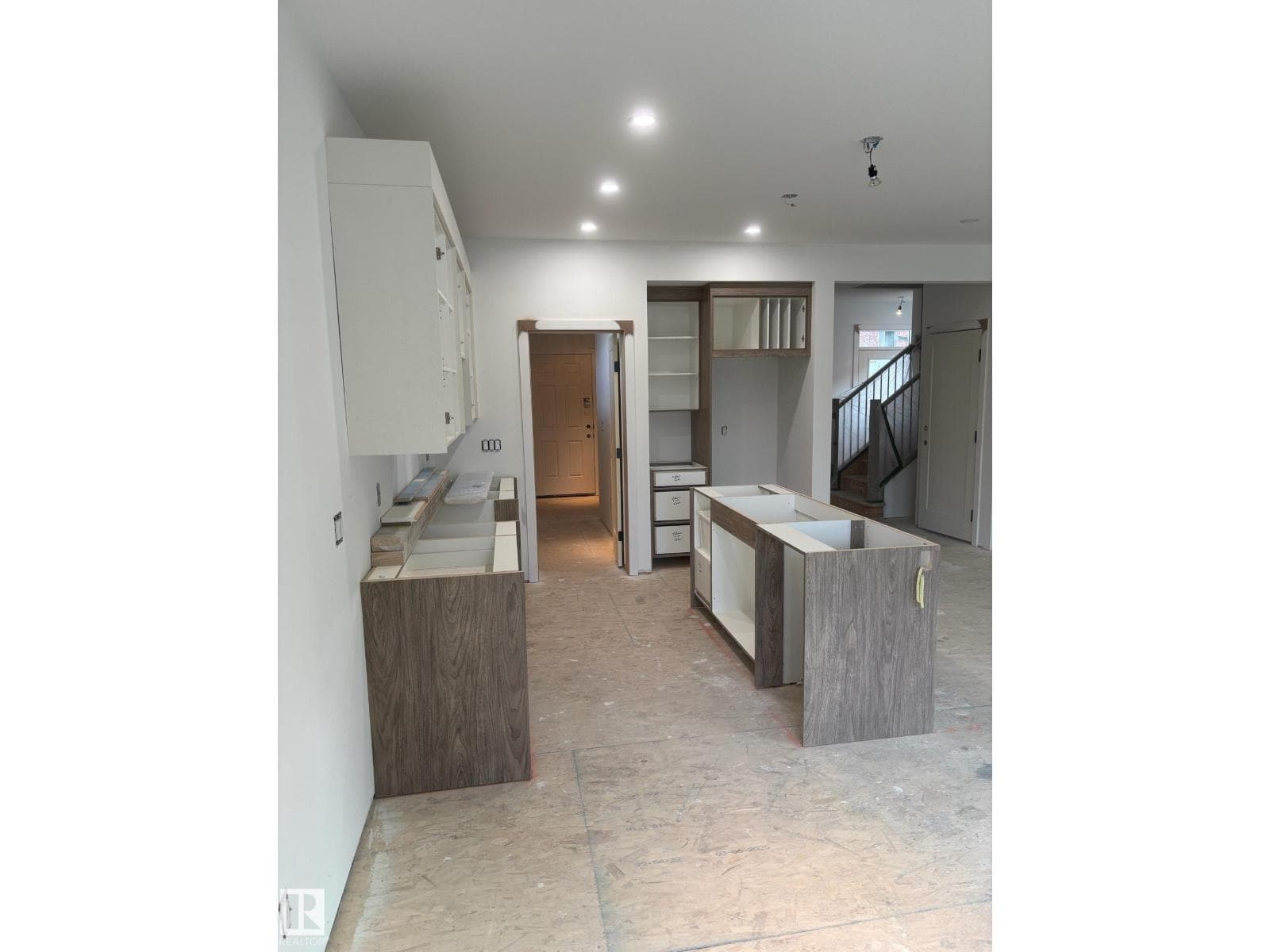 30 ELSINORE PL NW — photo 3