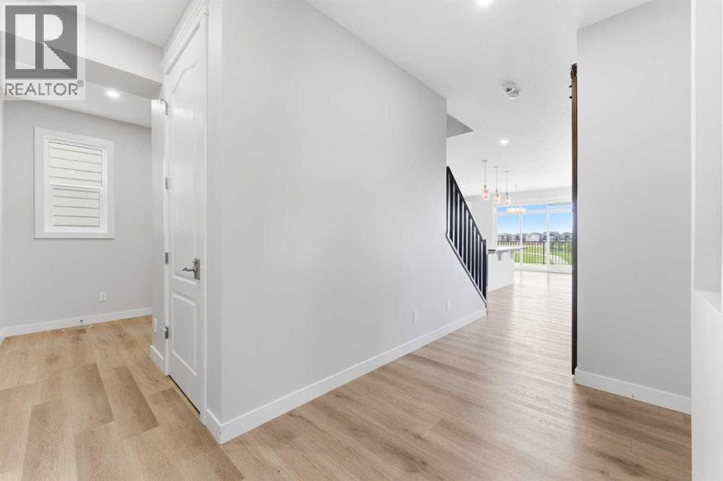 40 Evansfield Manor NW — photo 3