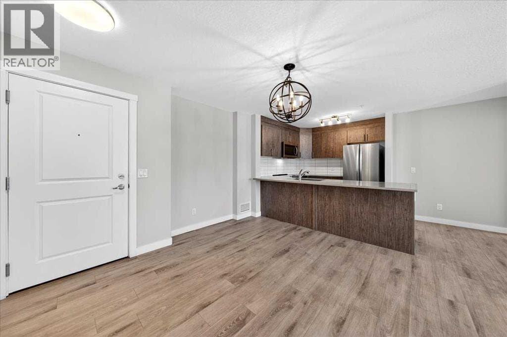 2208, 6118 80 Avenue NE — photo 5