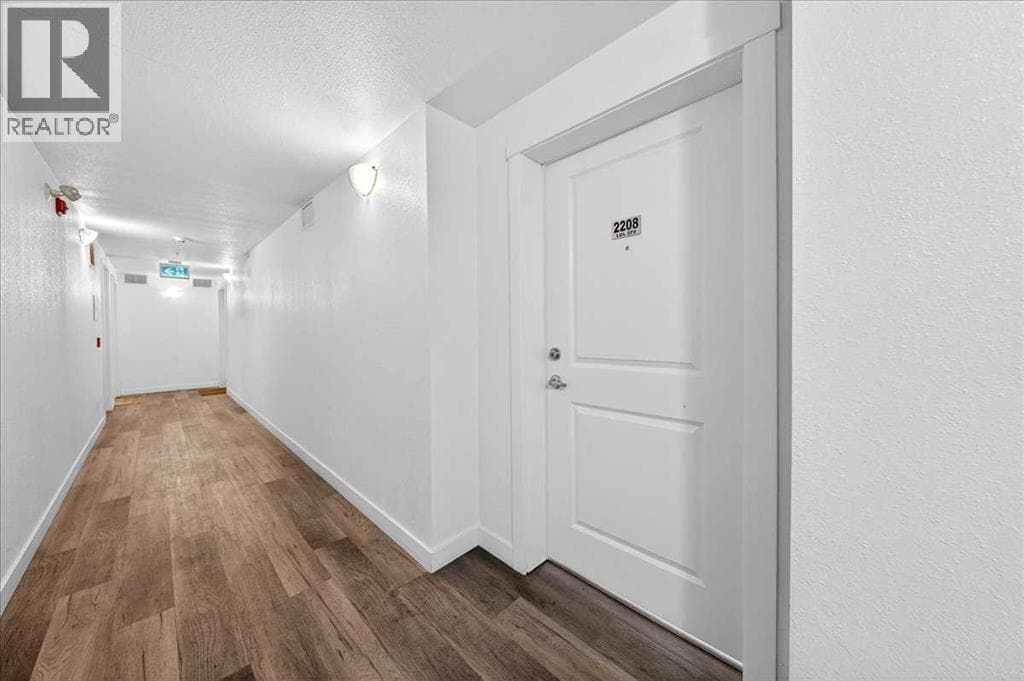 2208, 6118 80 Avenue NE — photo 4
