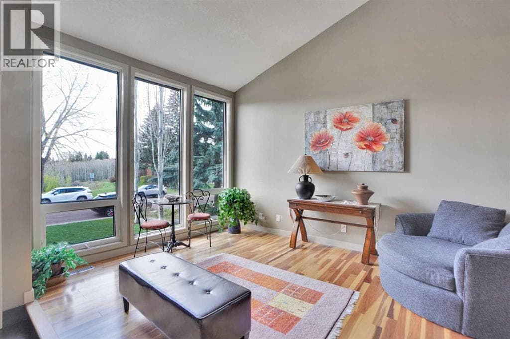 95 Edenwold Crescent NW — photo 5
