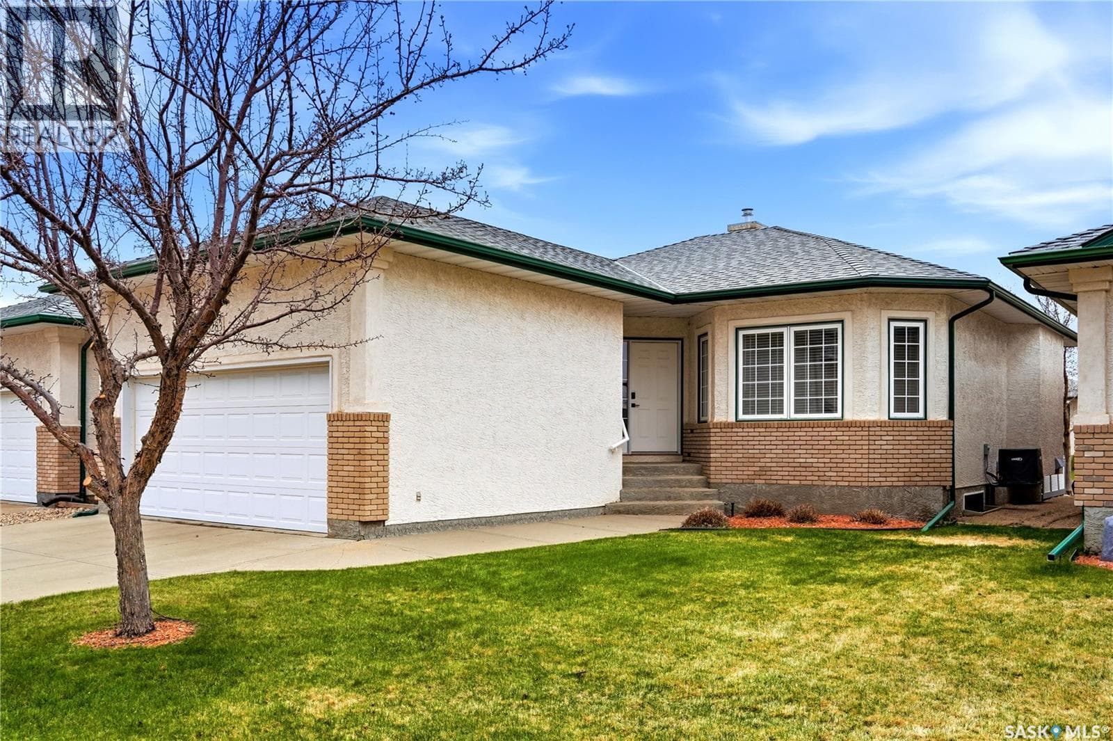 3283 Thames CRESCENT E — photo 3