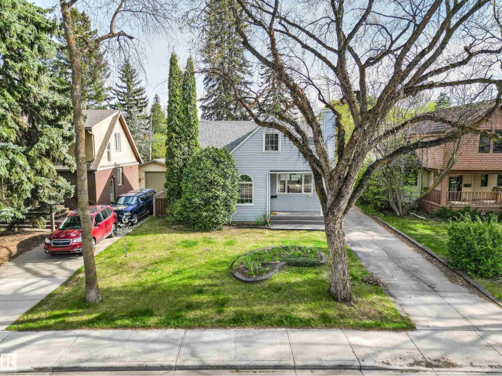 11415 73 AV NW