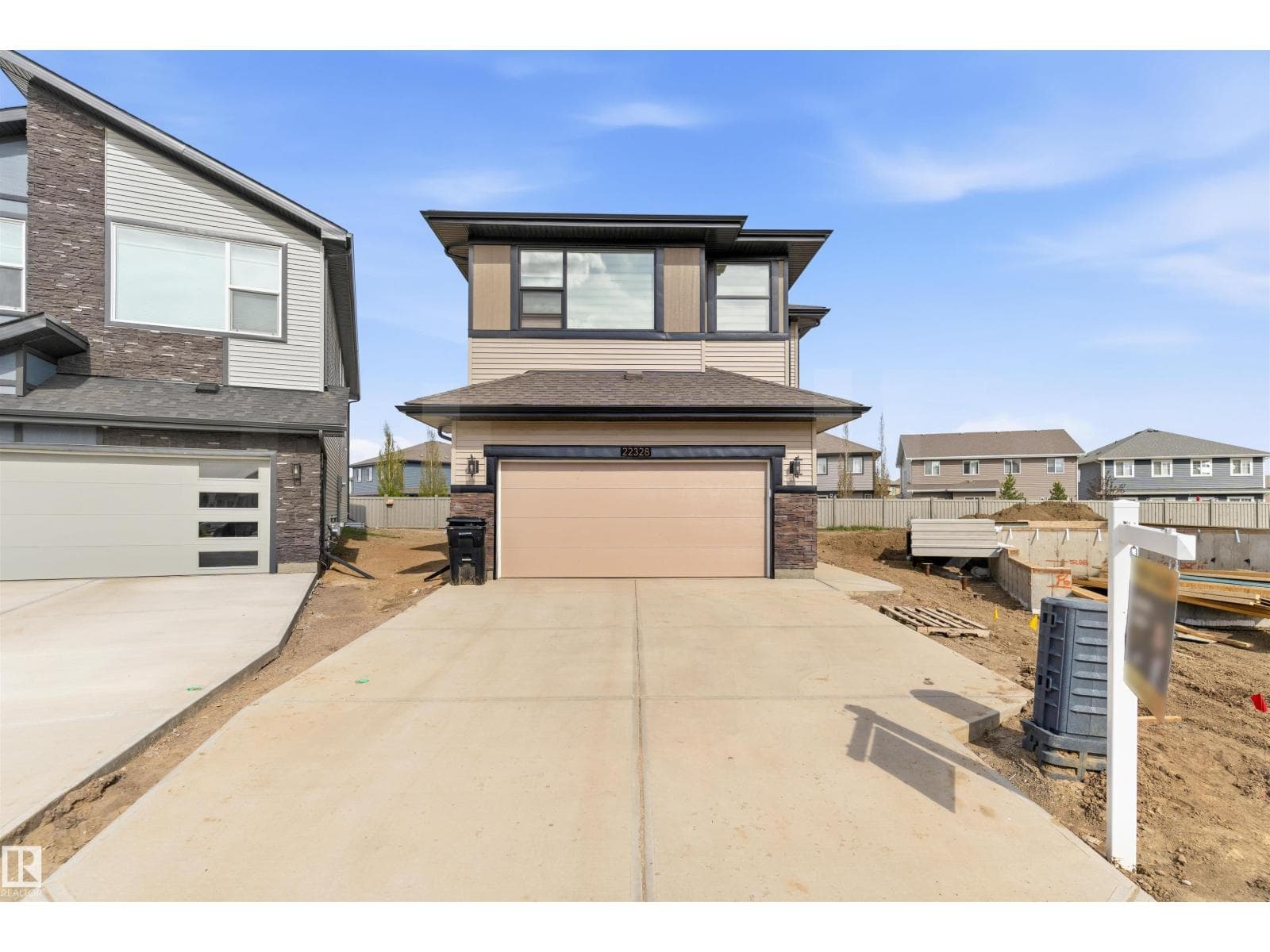 22328 88 AV NW — photo 2