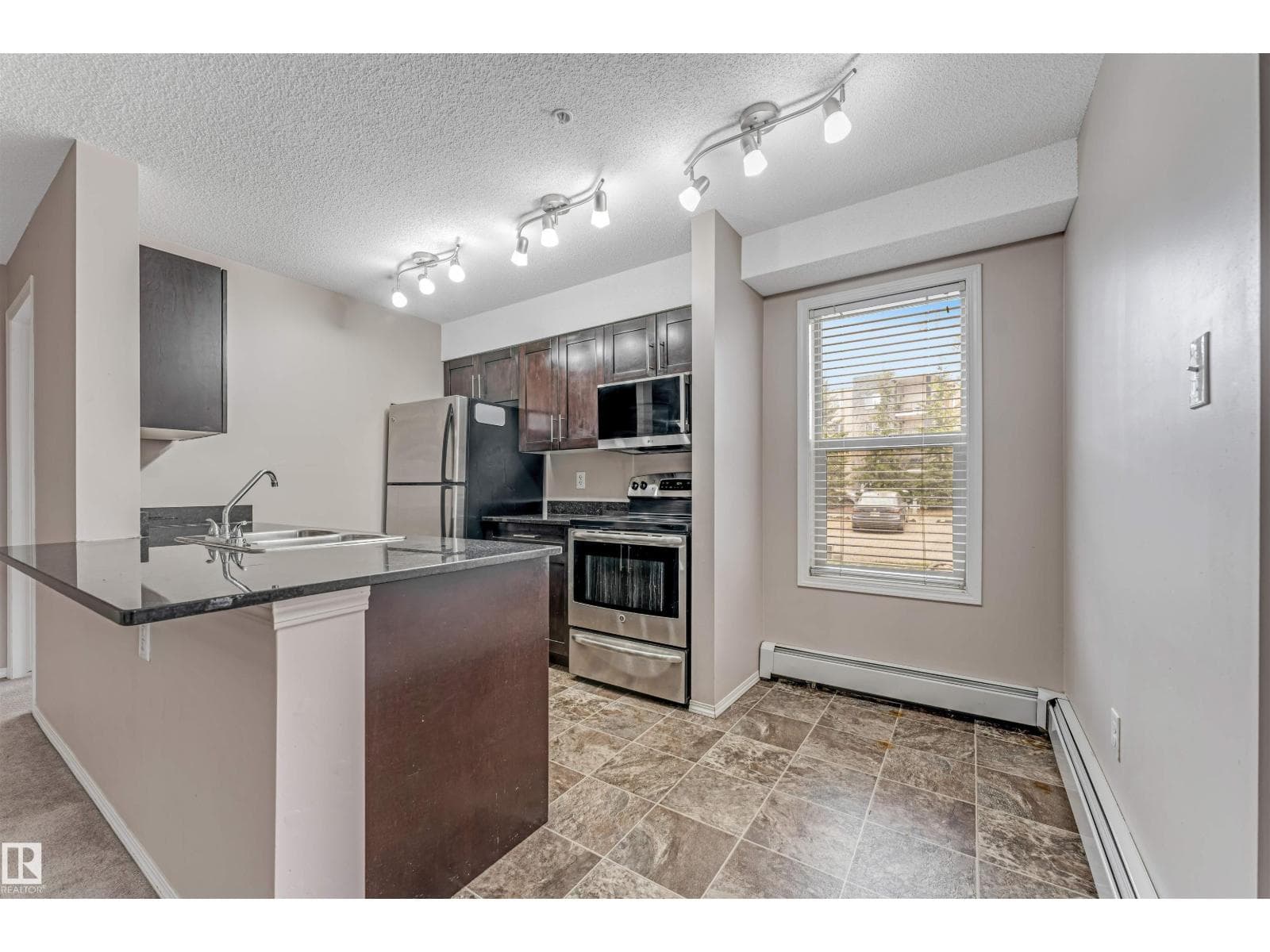 #118 11803 22 Ave SW — photo 2