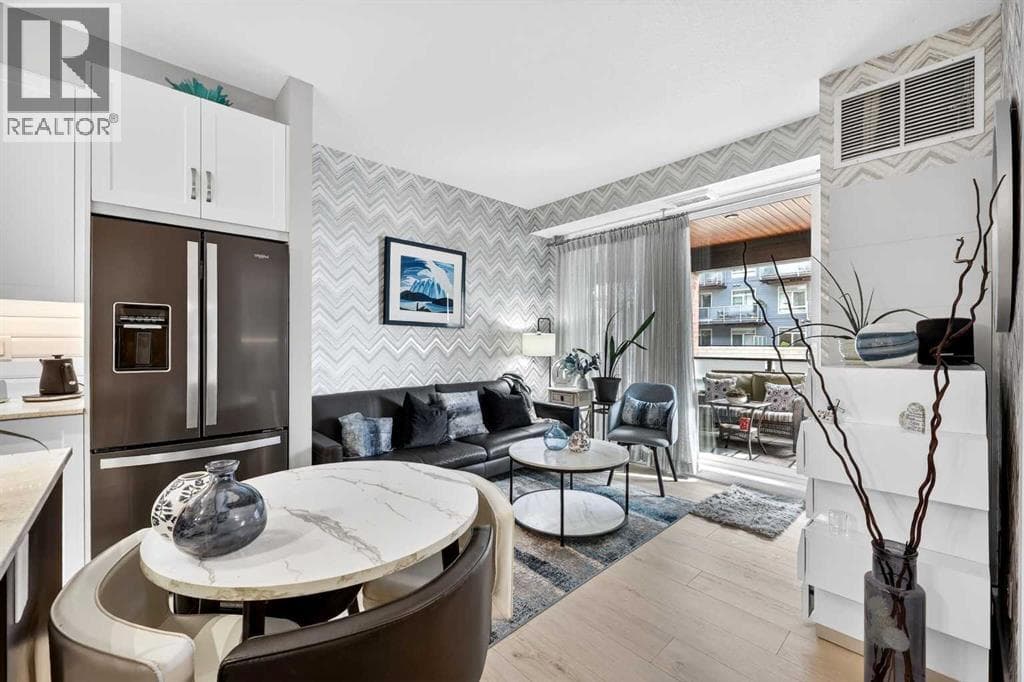203, 122 Mahogany Centre SE — photo 4