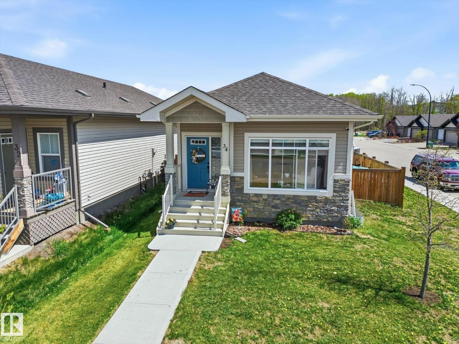 34 BRICKYARD DR — photo 2