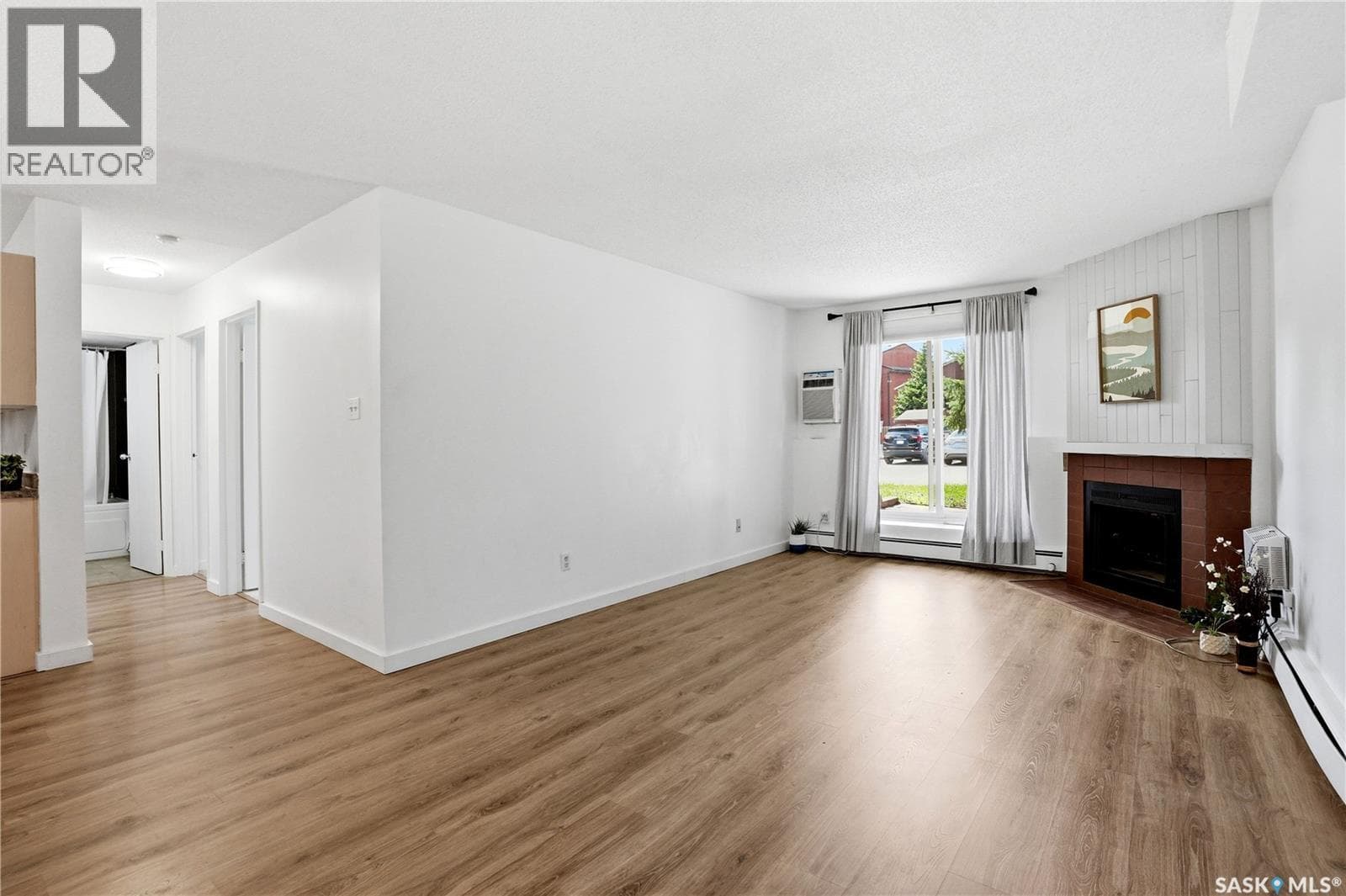 107 415 Tait COURT