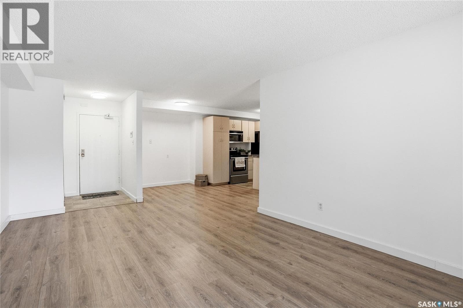 107 415 Tait COURT — photo 3