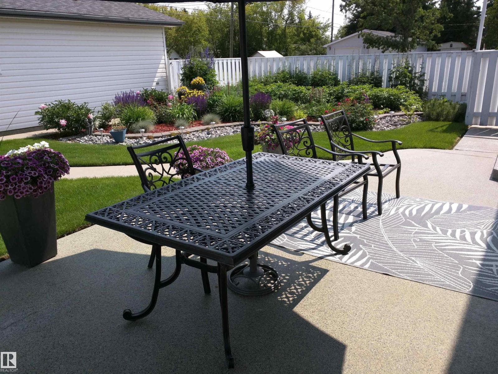 5302 48 AV — photo 3