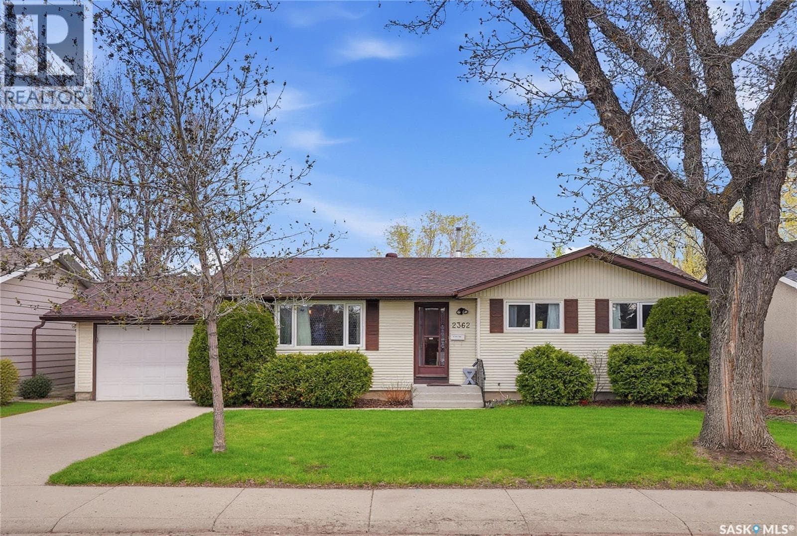 2362 Easthill