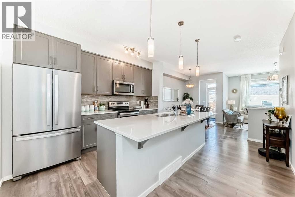 462 Walgrove Way SE — photo 3