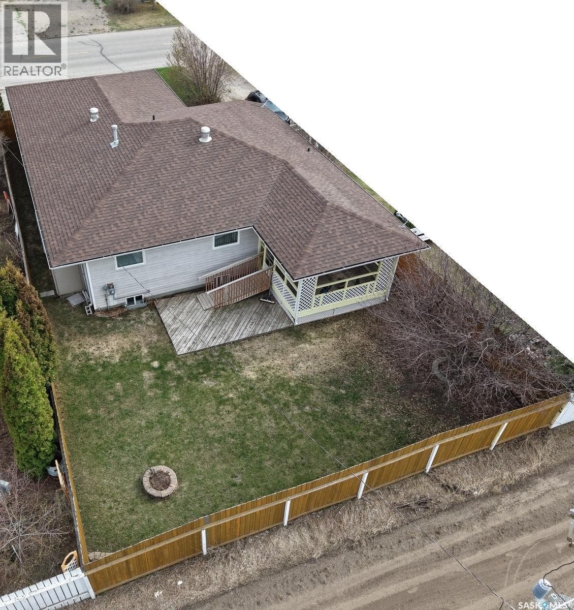 613 9th AVENUE W — photo 2