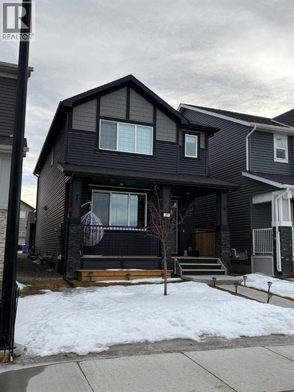 37 Legacy Glen Point SE — photo 2