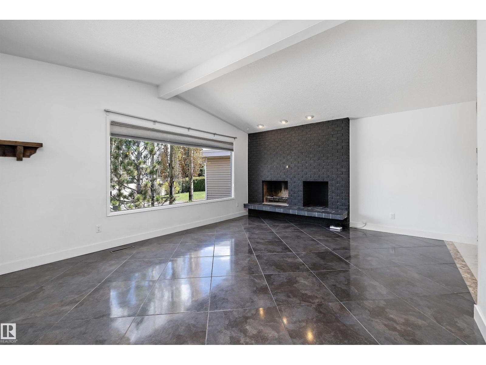 11525 37A AV NW NW — photo 4