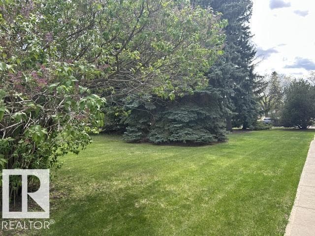 #2 6920 101 AV NW NW — photo 4