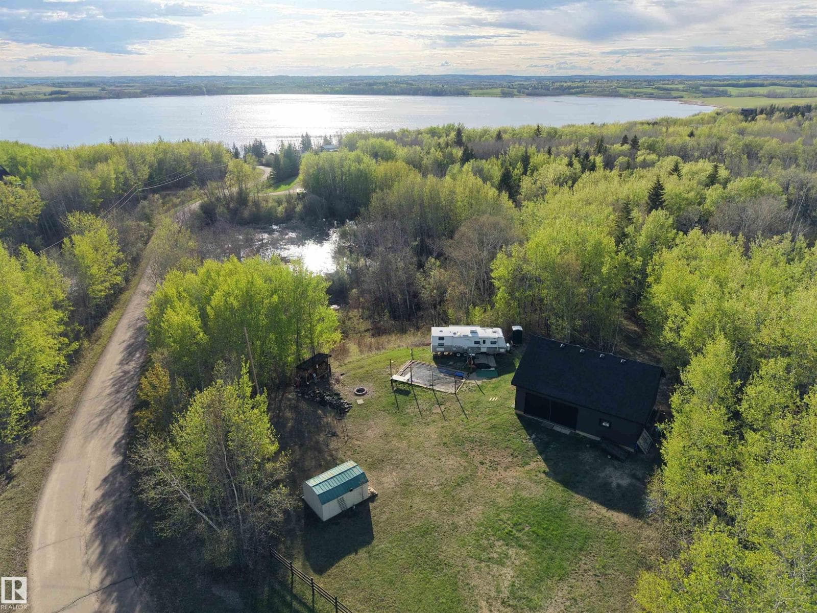 322 Mons Lake DR