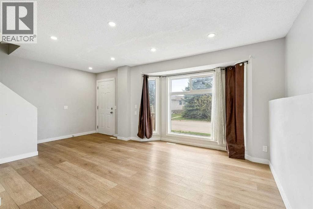 367 Martinbrook Place NE — photo 5