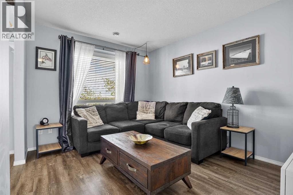 302 Sunrise Terrace NE — photo 5