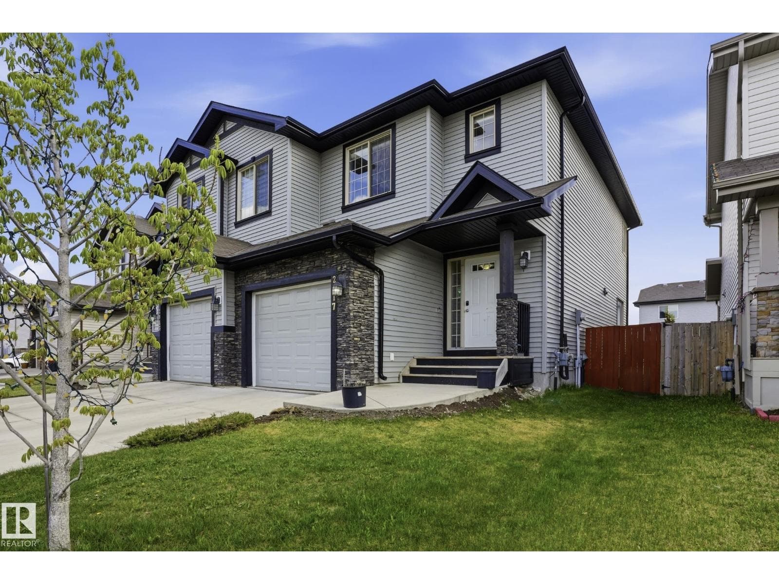2917 16A AV NW — photo 2