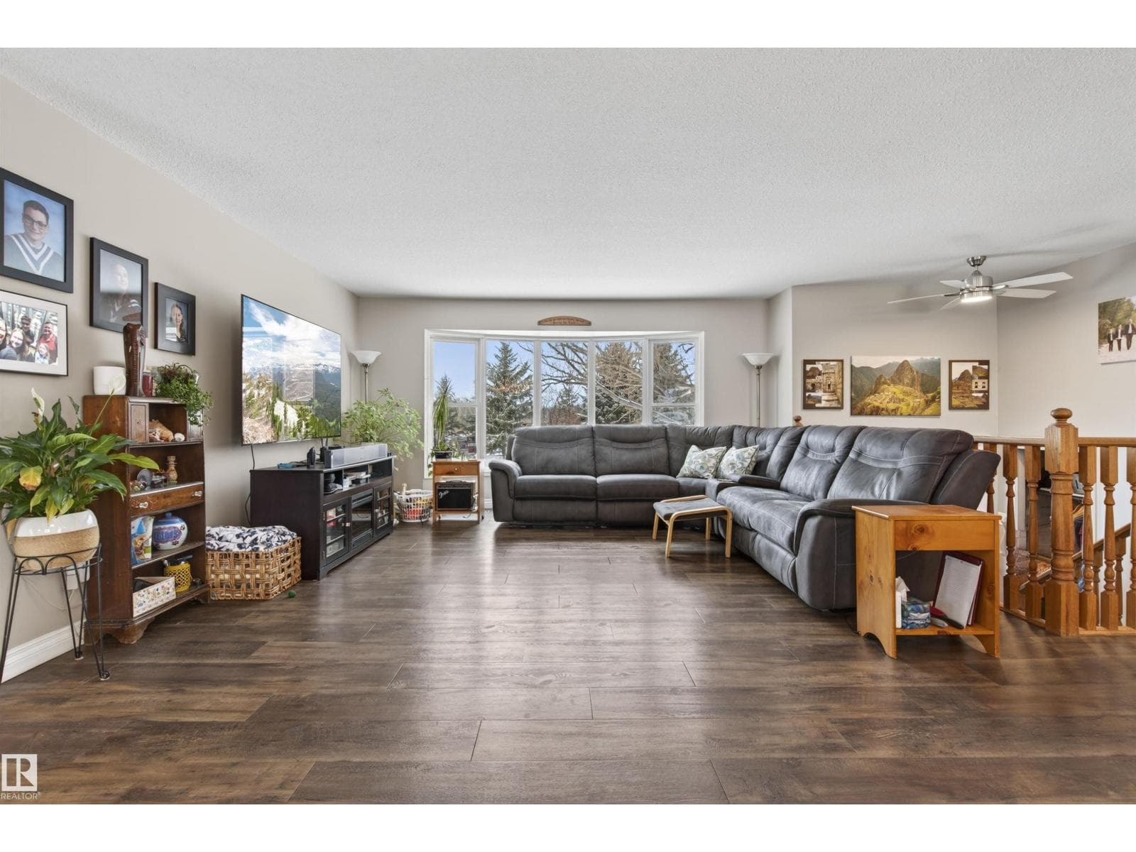 5803 53 AV — photo 4