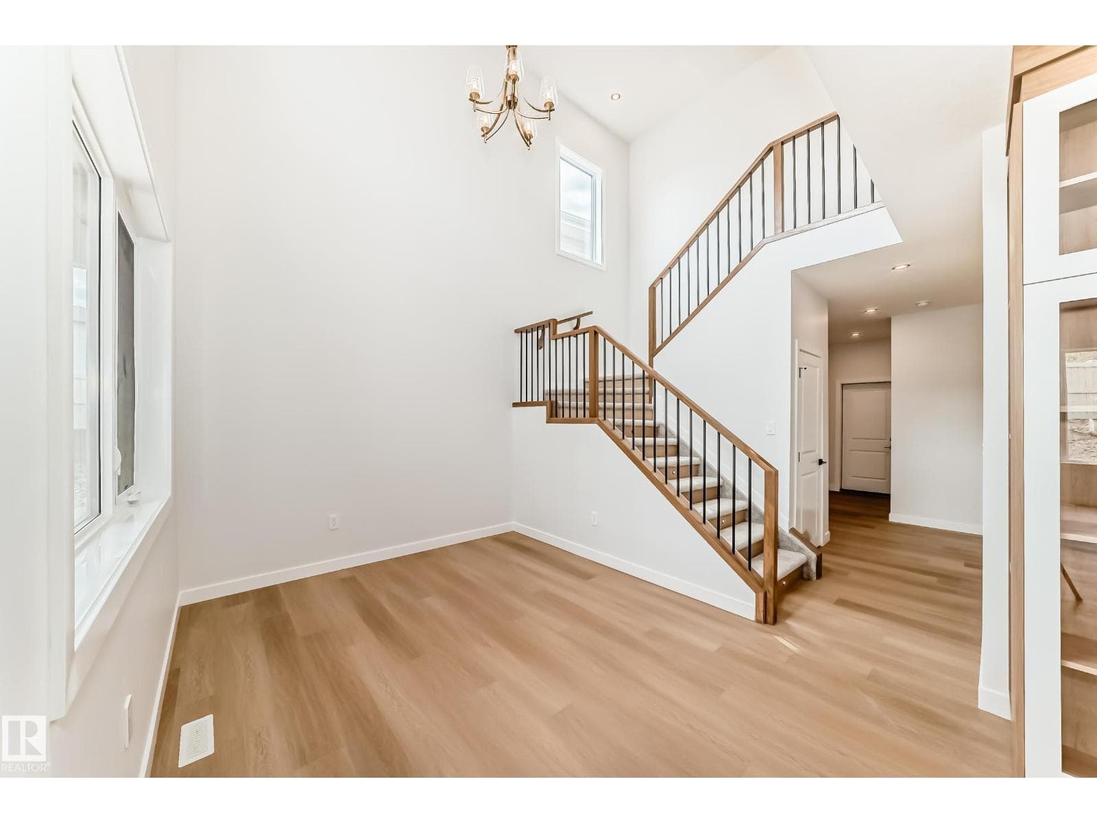 47 MEADOWGROVE LN — photo 4