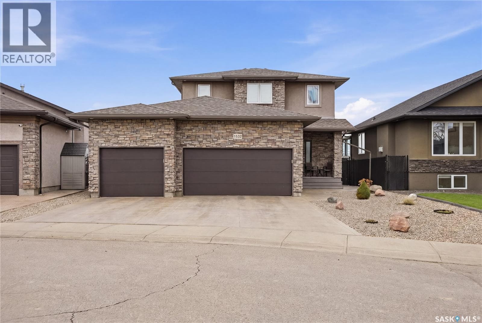 1532 Maple Hill CRESCENT N — photo 2