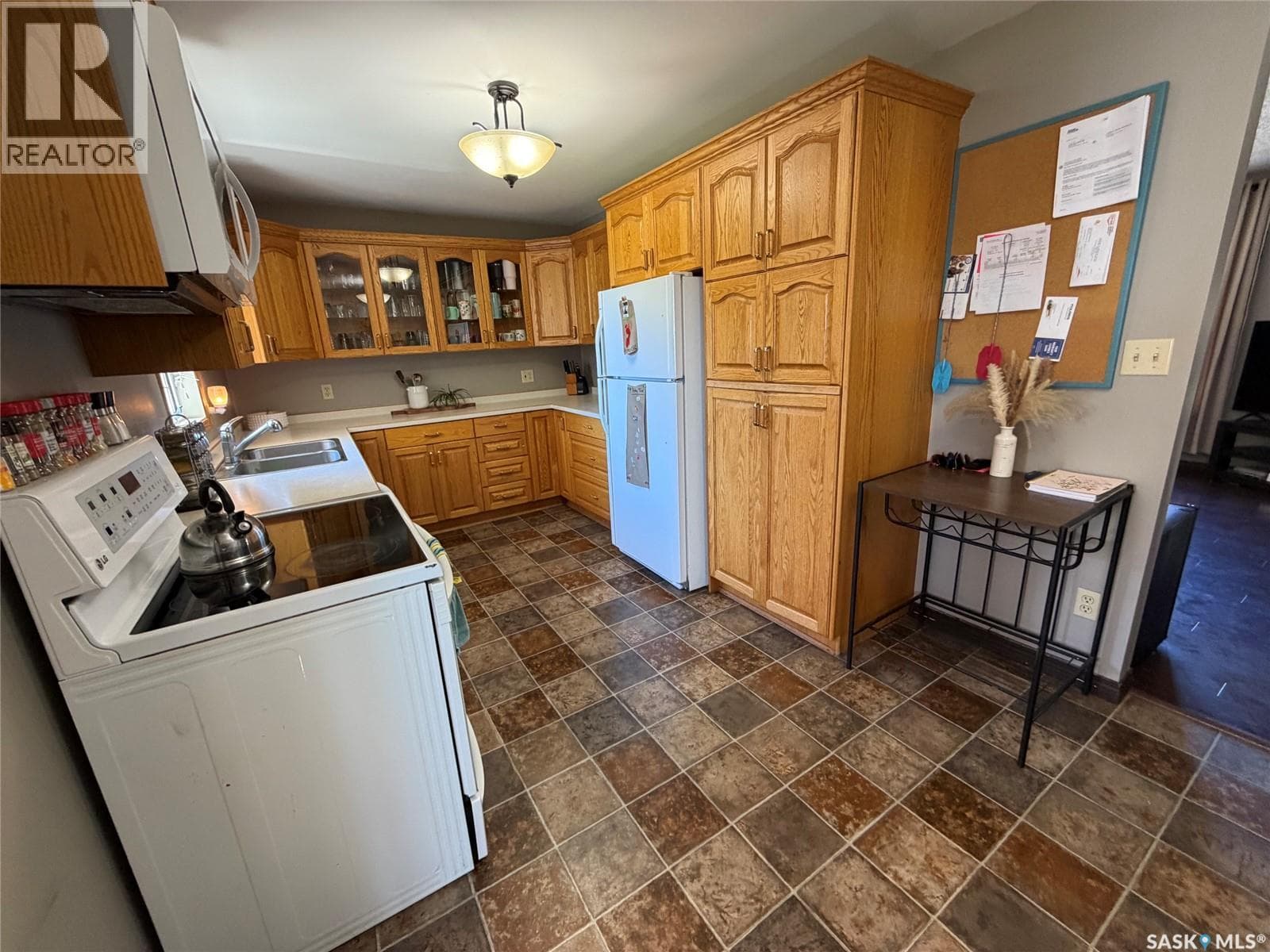 225 Cooper STREET — photo 4