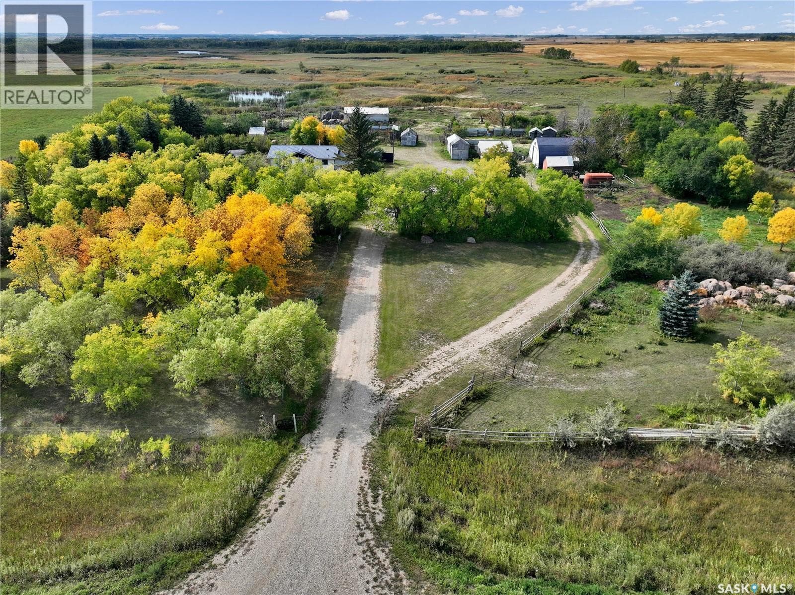Fraser Acres — photo 2