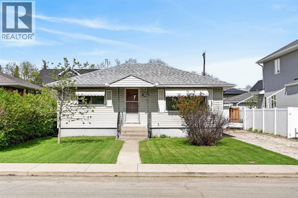 2820 Cochrane Road NW
