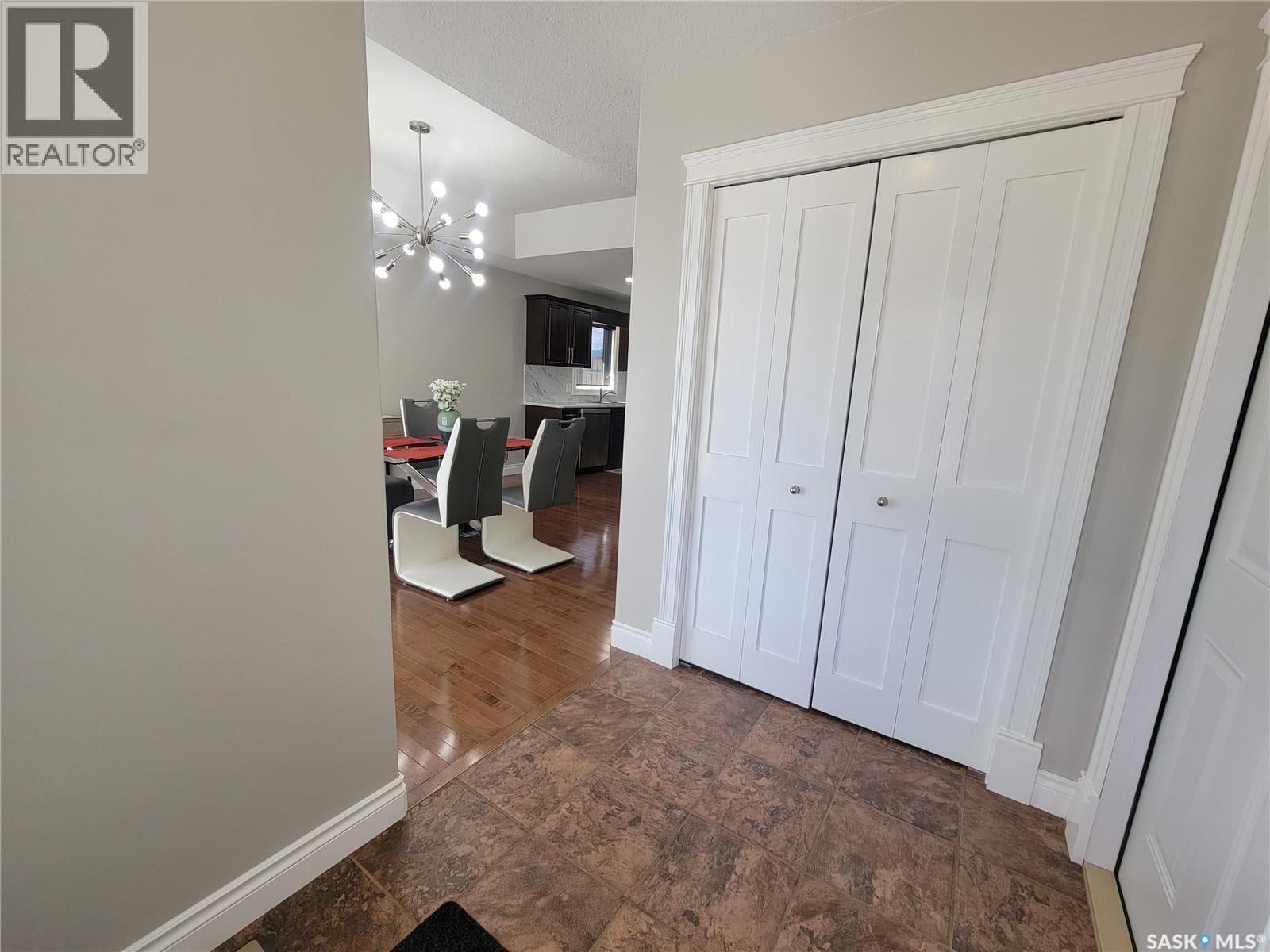 1 5352 Progress STREET — photo 3