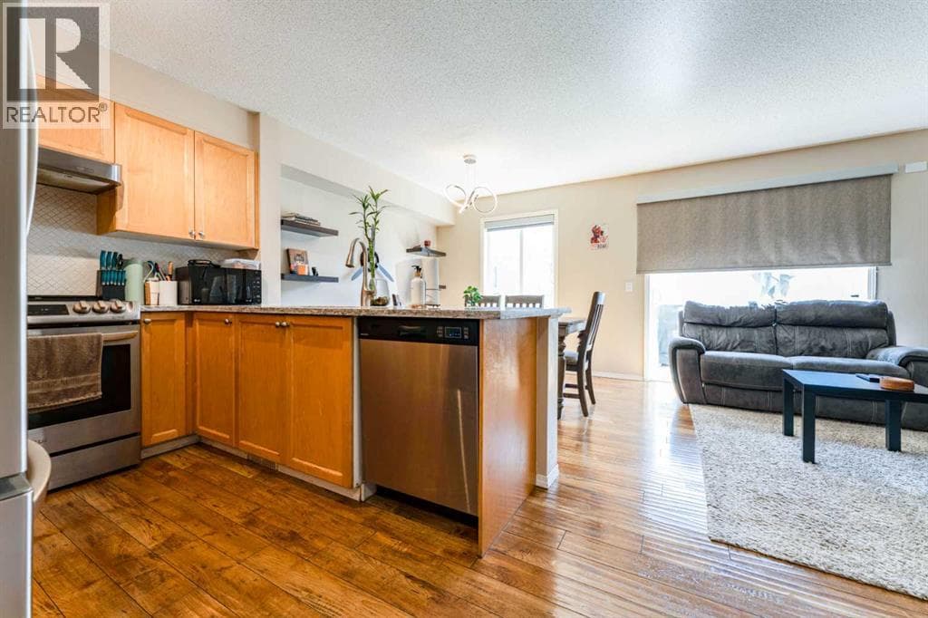 158 Citadel Meadow Gardens NW — photo 3