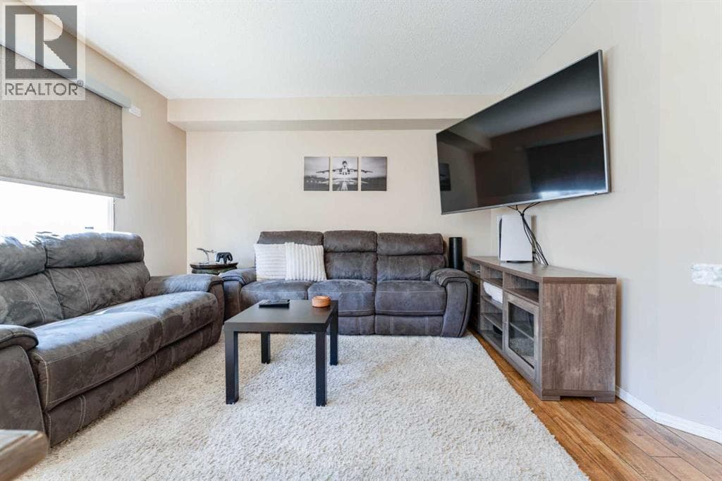 158 Citadel Meadow Gardens NW — photo 5