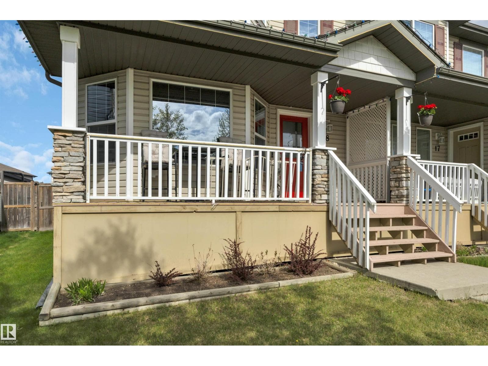 18 SOUTHWICK PT — photo 2