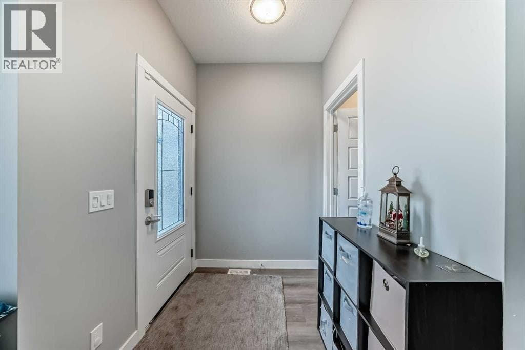 2539 10 Avenue SE — photo 4