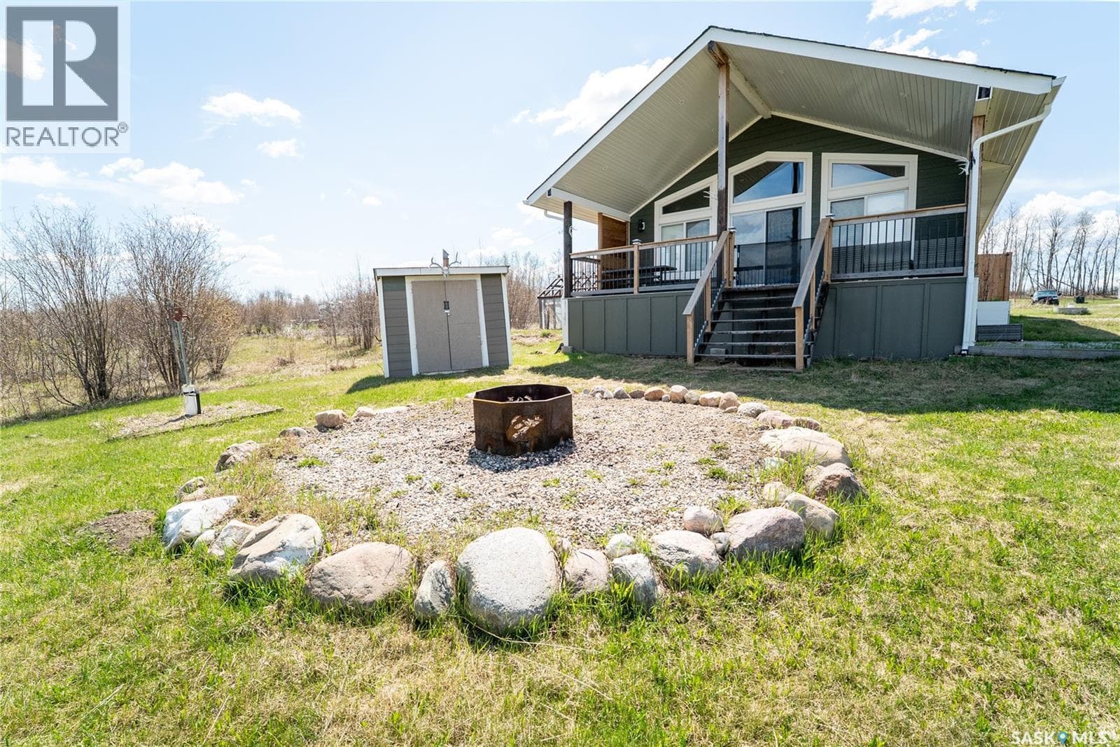 101 Lakeview PLACE
