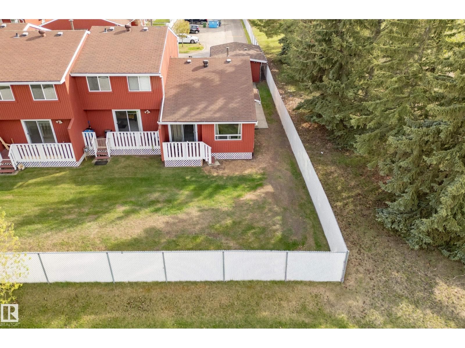 10688 Beaumaris RD NW — photo 4