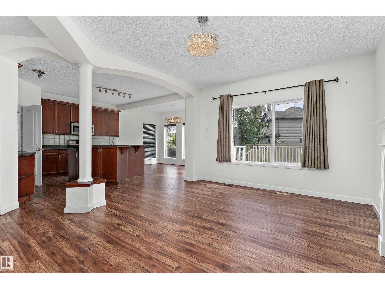 583 Leger WY NW — photo 3