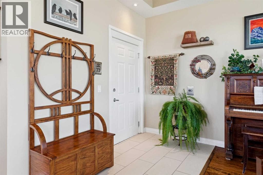 189 Crawford Drive — photo 2