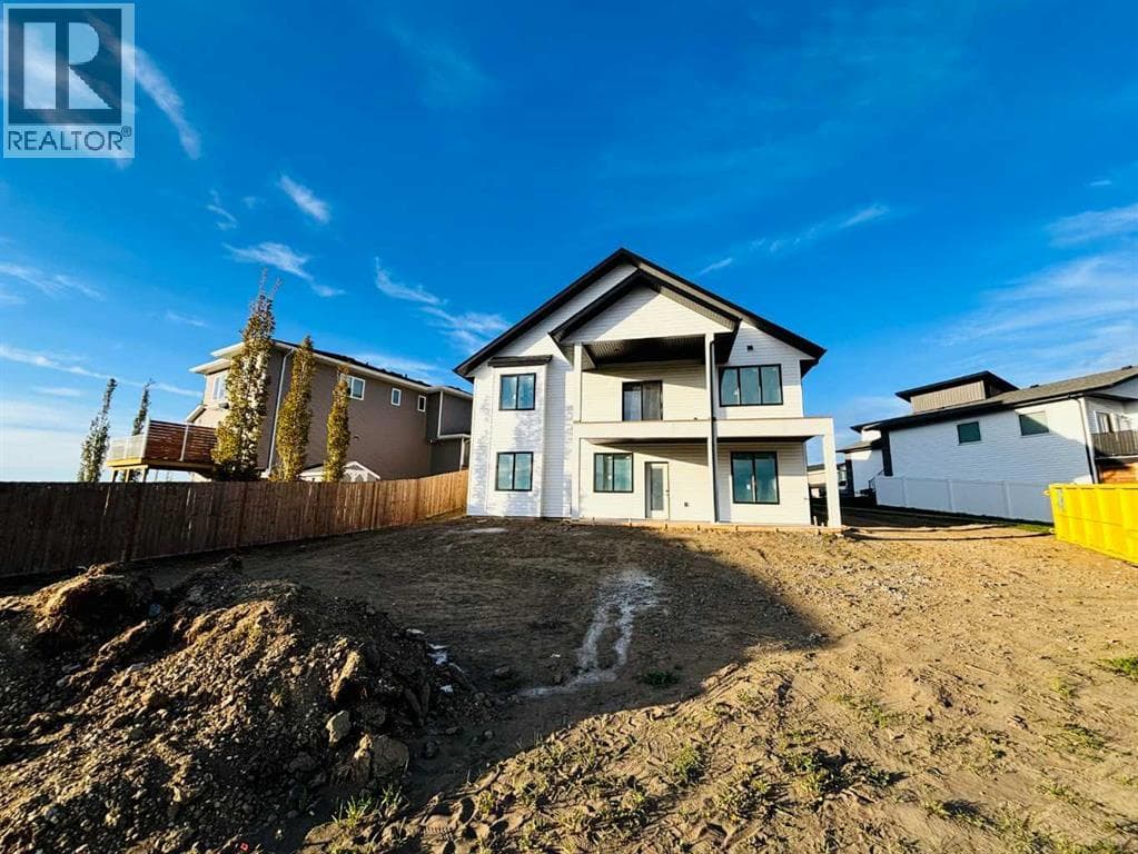 37 Maclean Close — photo 3