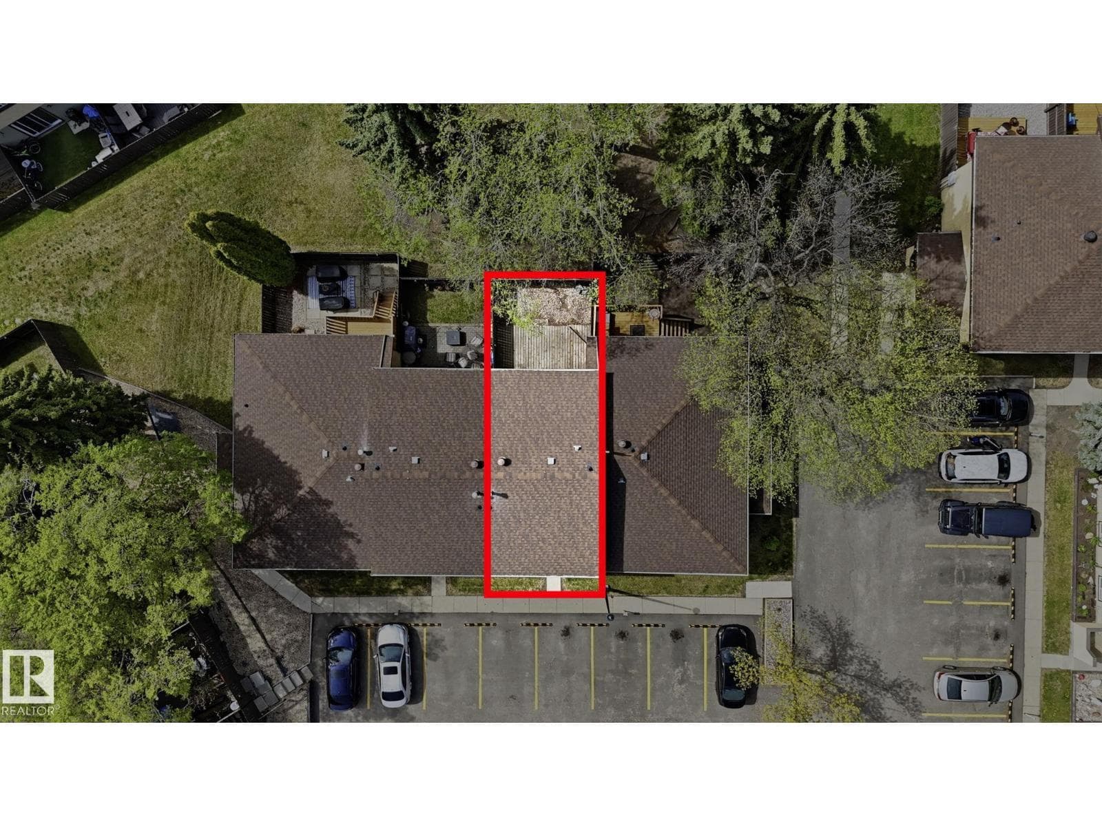 210 WOODBRIDGE WY — photo 2